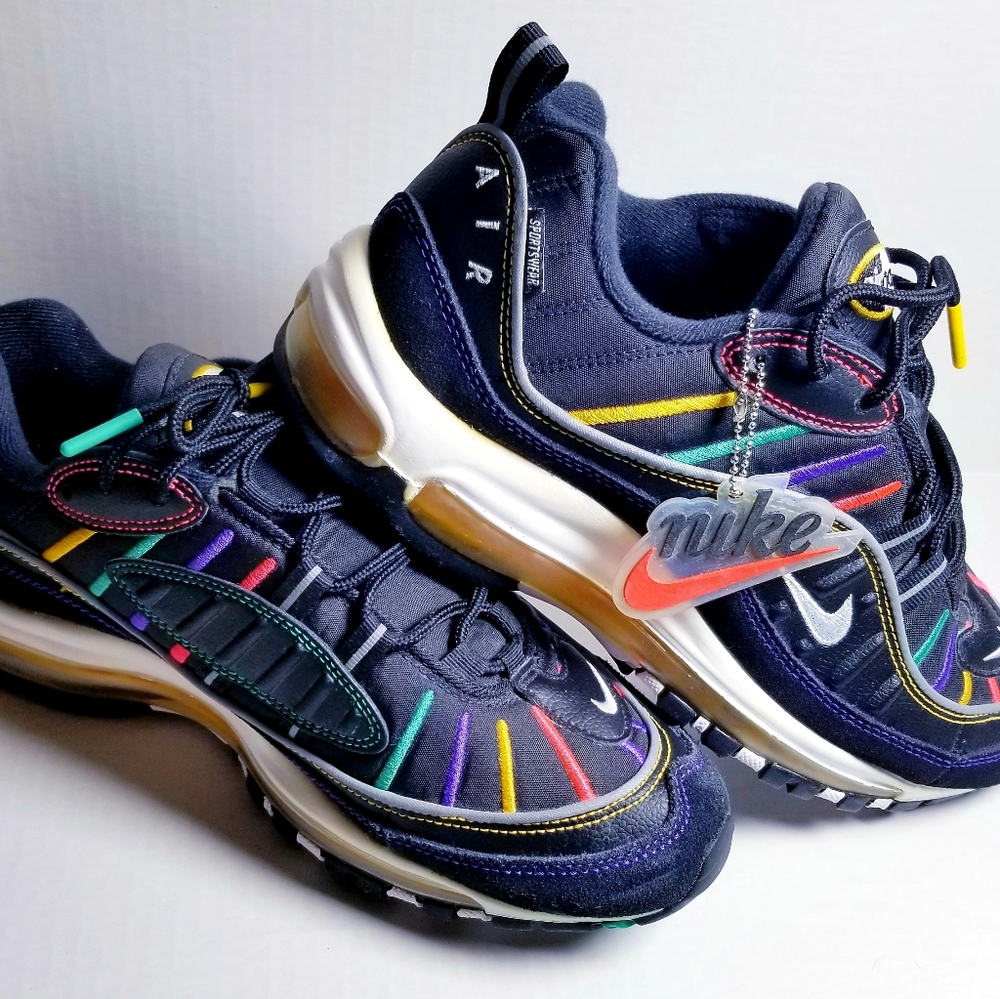 Womens Nike Air Max 8.5 NEW